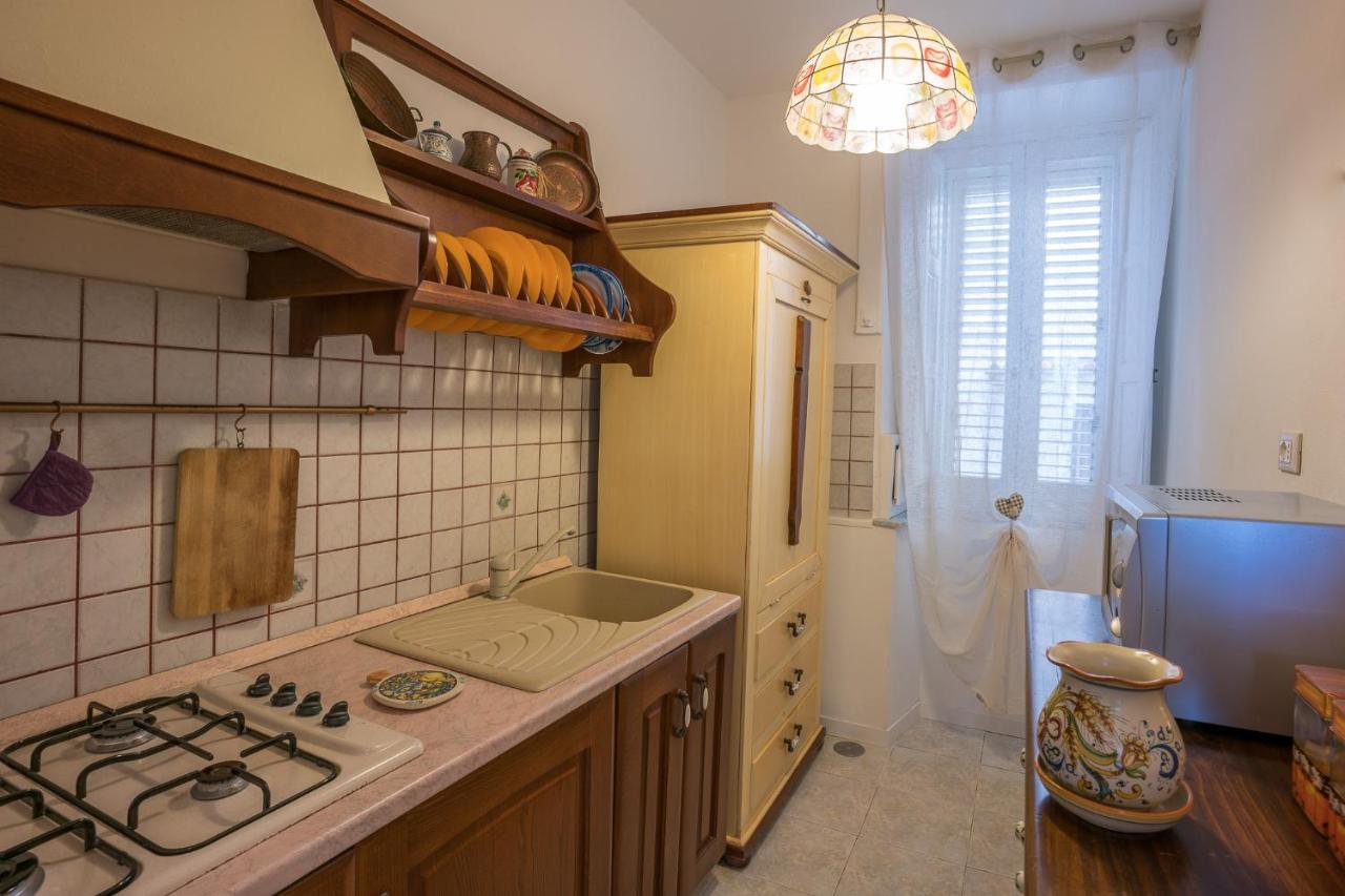 Maniace Sea View Apartment By Ortigia Apartments Syracuse Екстер'єр фото